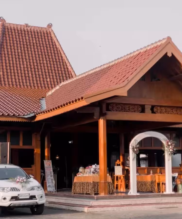 Joglo Santosa Sewa Gedung Grobogan 1