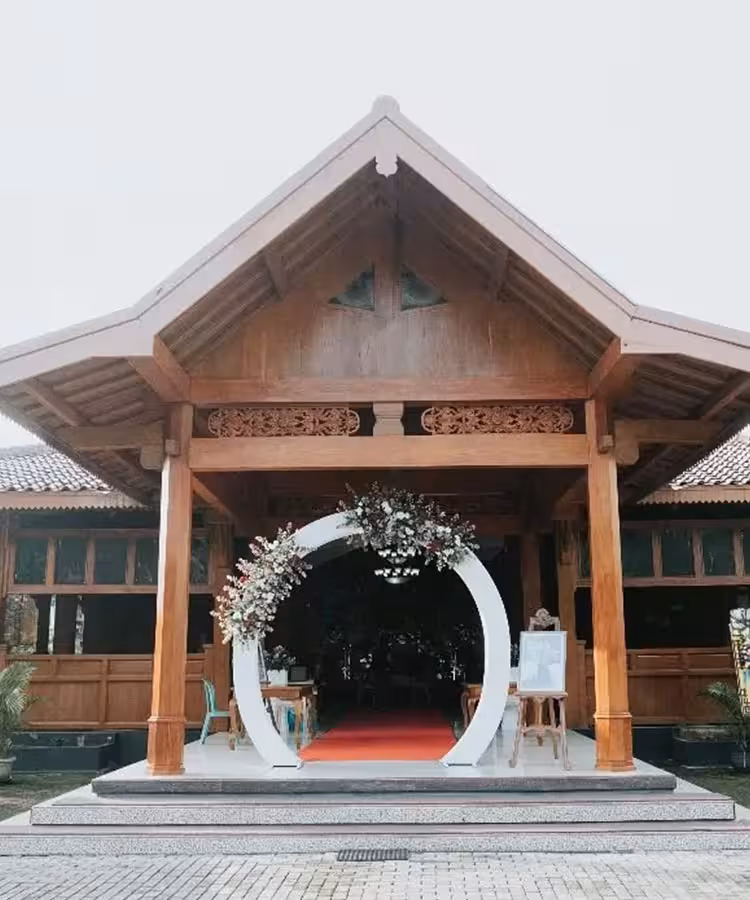 Joglo Santosa Sewa Gedung Grobogan 1